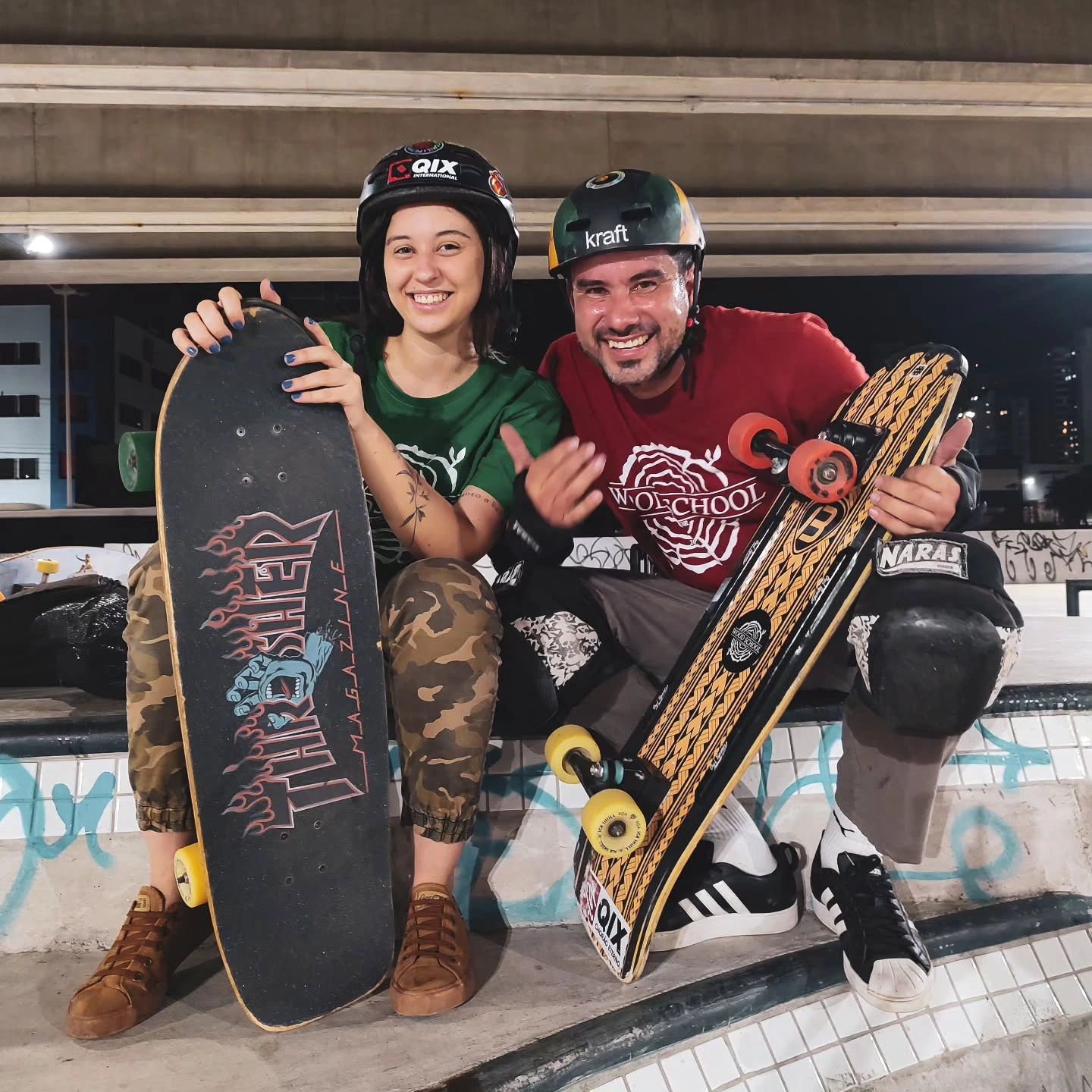 Aula de skate com instrutor